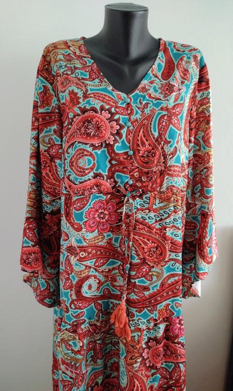 Boho maxi šaty s paisley vzorom, 48