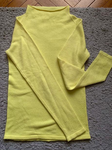 Svetrík, reserved,xs