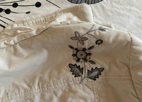 Bunda s kapuckou a aplikáciami rejekt v. m/l, m