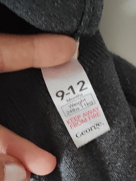 Svetrík s kapucňou, george,80