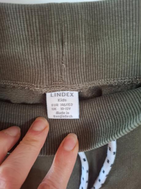 2 ks teplákov, lindex,152