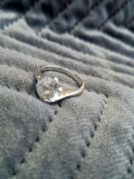 Strieborný prsteň so zirkónom priemer 18mm, 