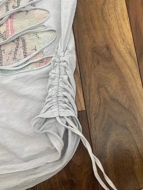 Tričko s aplikáciou, 38