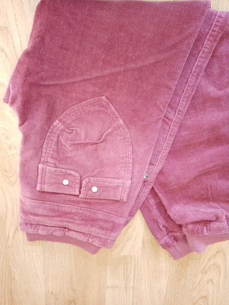 Menžestrové nohavice, 140