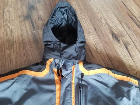 Lyžiarska bunda, 146