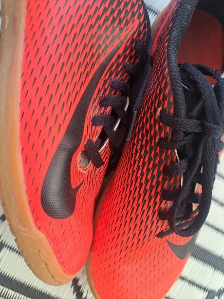 Halovky na futbal aj iné c.40, nike,40