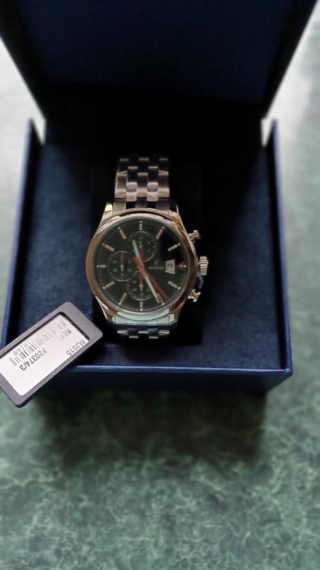 Panske hodinky, festina