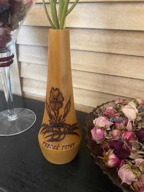 Drevená vázička vysoké tatry, 