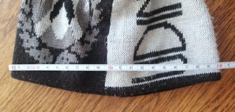 Prechodná až zimná čiapka, 92