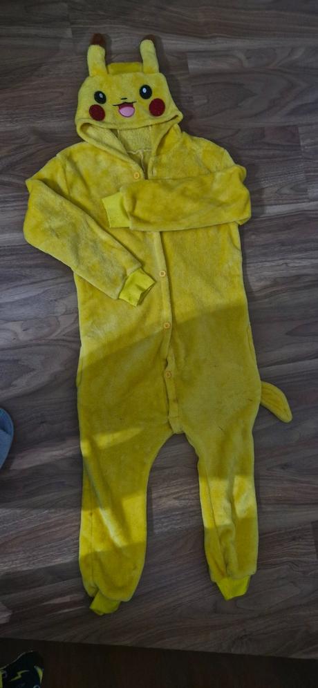 Karnevalova maska pikatchu, 