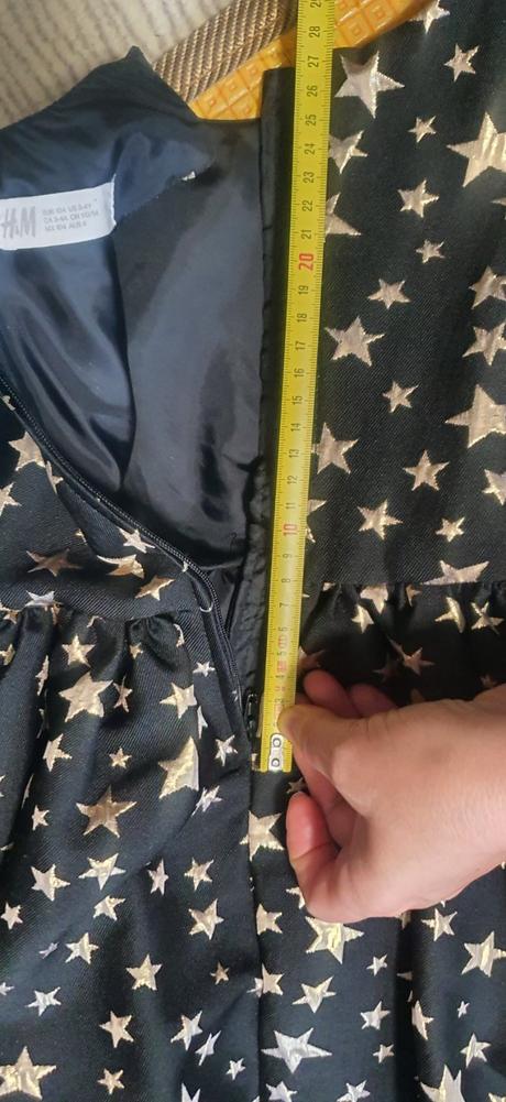 H&m slavnostne cierne saty+zlate hviezdicky, h&m,104