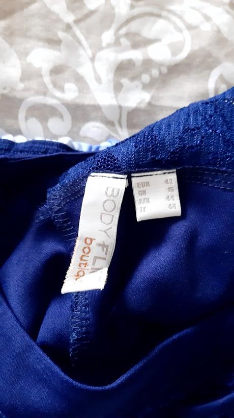 Šaty s čipkou bonprix, 42