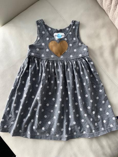Pískacie šaty vel.110, 110