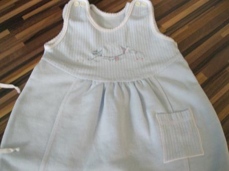 Bledučkomodrý kompletík, herma,68