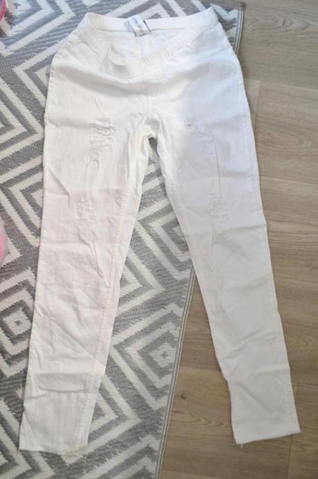 Elastické sexi trhané nohavice na gumu xs/m, xs