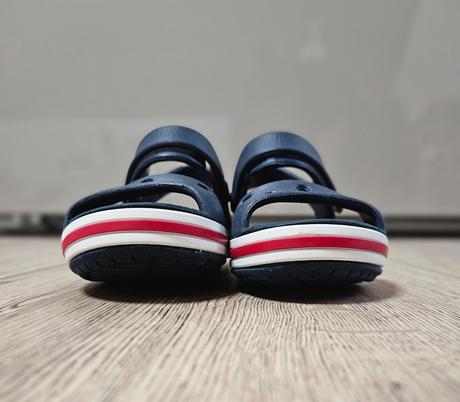 Crocs sandálky c9 v.25-26, crocs,25