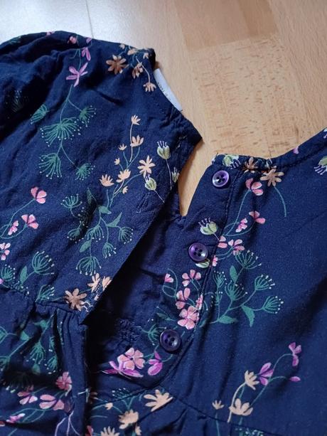 Krásne kvetované šaty 110/116, 110