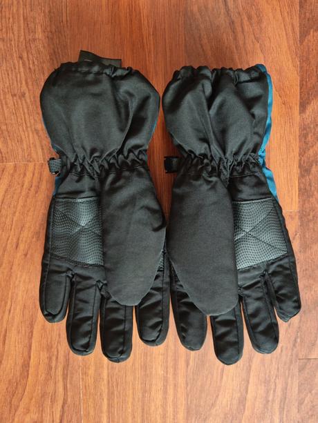 Lyžiarska bunda + lyžiarske nohavice + rukavice, crivit,146