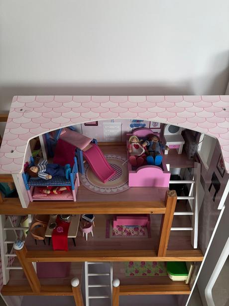 Detský drevený domček pre bábiky, 