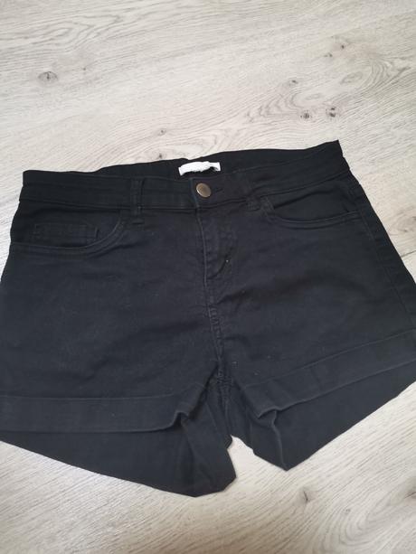 Kraťasy, cena spolu, 140