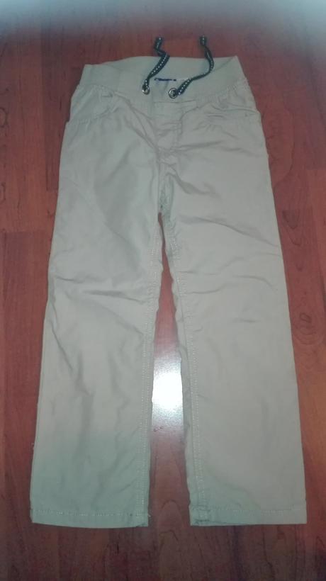 Jarné nohavice podsite tenkou latkou, lupilu,110