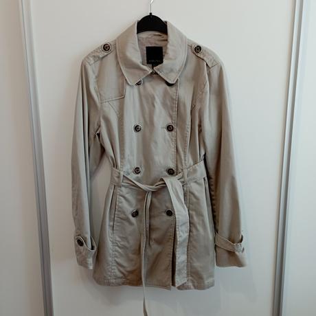 Prechodný kabátik, 42