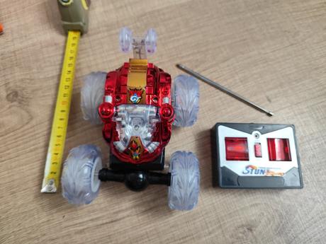 Preklapacie autičko na ovladanie, 