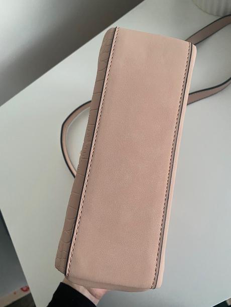 Kabelka carpisa, carpisa