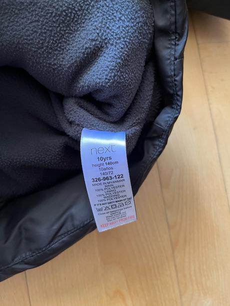 Velmi tepla bunda next na 10 r., next,140