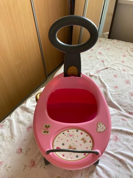 Postieľka sedačka v kufríku pre bábiky baby nurse, 