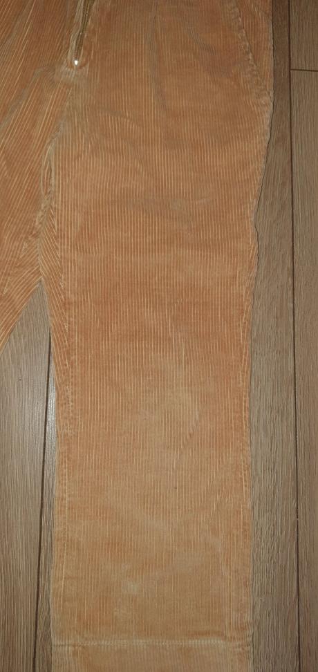 Hnedé nohavice na traky, 110