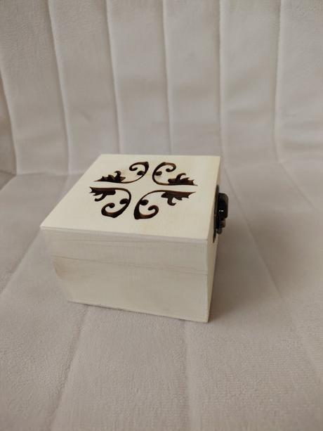 Drevená darčeková krabička, 