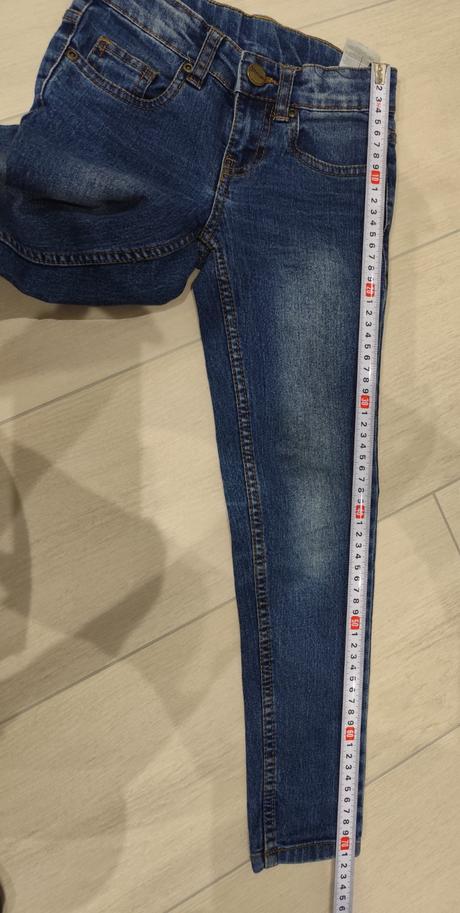 Predám dievčenské rifle, 128