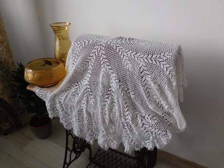 Dečku háčkovanú,okrúhlu-o rozmere-priemer 116 cm, 