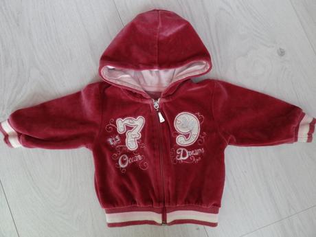 Velúrová súpravička, 68