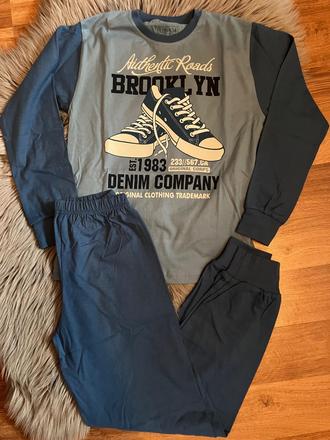 Chlapčenské modré dlhé pyžamo s potlačou (128-134), 128 / 134