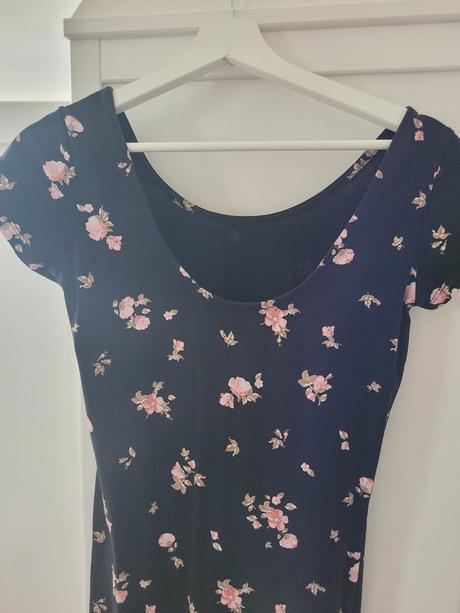 Krásne šaty ako nové, poštovné v cene, c&a,s