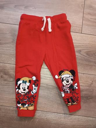 Vianočné tepláčiky, 86