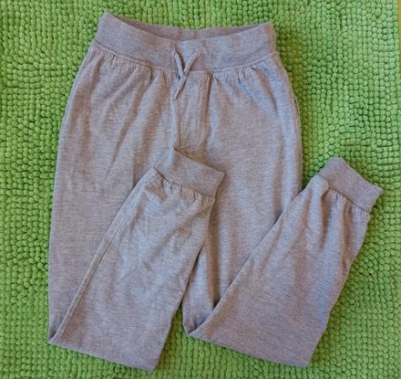 Tepláky v.134-140, 140