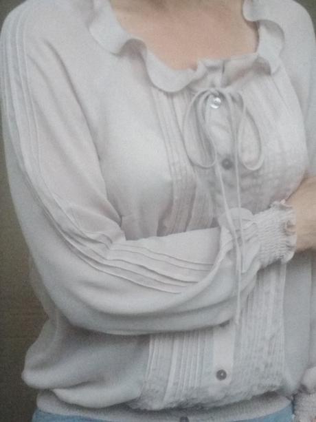 Krásna polopriehľadná blúzka 36/38, m