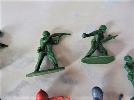 Sada gumených vojačikov/10 ks, 