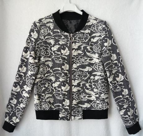 Pekná mikina, only,36