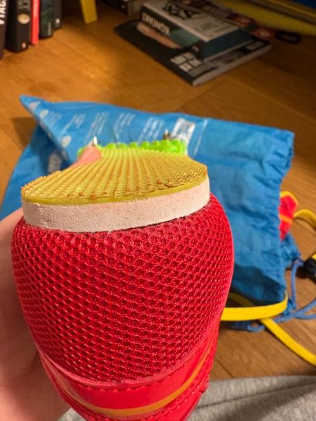 Bežecké tretry, 38