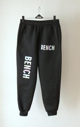 Štýlové čierne tepláky značky, l