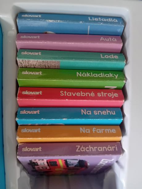 Moja prva kniznica auta lode lietadla, 