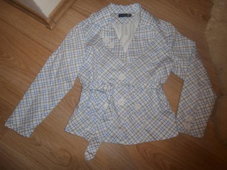 Prechodný kabátik, 146