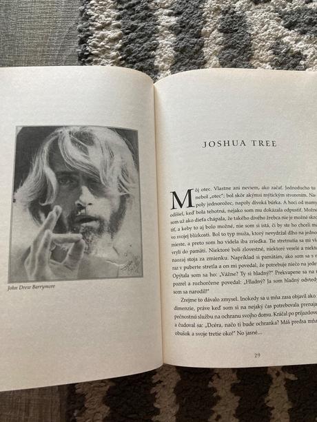 Divoký kvet drew barrymore, 