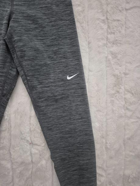 Sportove leginy, nike,s