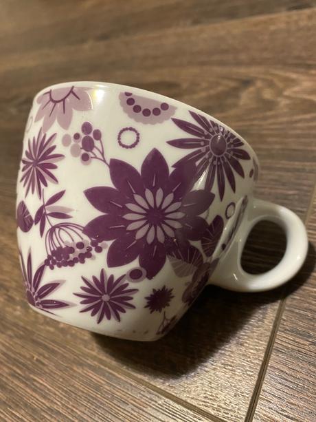 Krásna stará retro mini šálka kvety, vlčí mak,