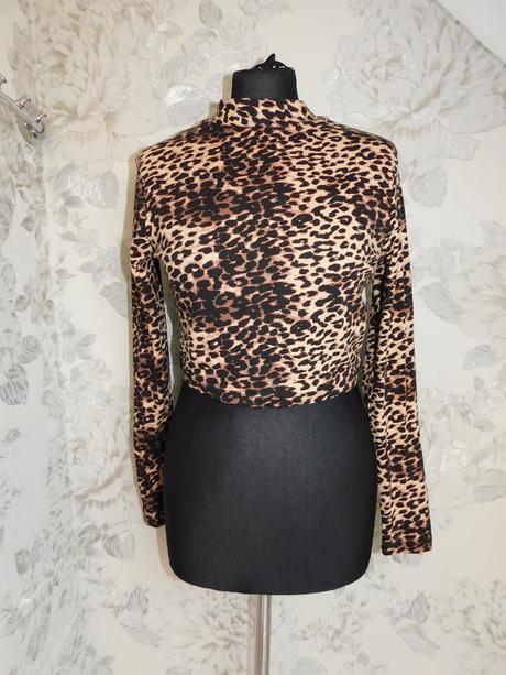 Trendy crop rolak, atmosphere,38